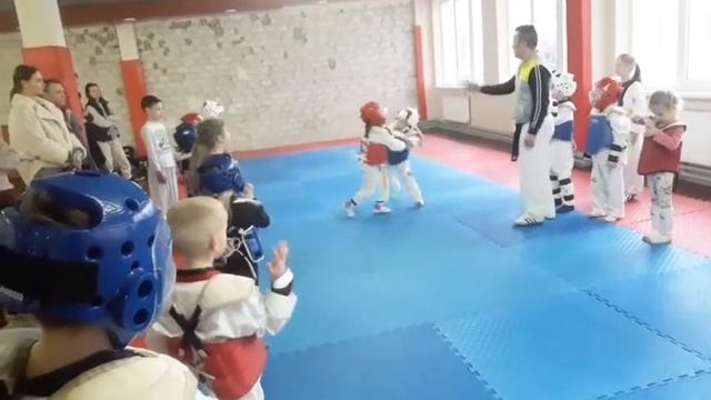 спарринг тхеквондо 1 смотреть онлайн