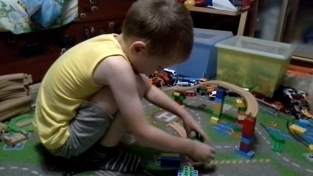 Строим деревянную дорогу смотреть онлайн