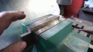 Настройка тисков на фрезерном станке