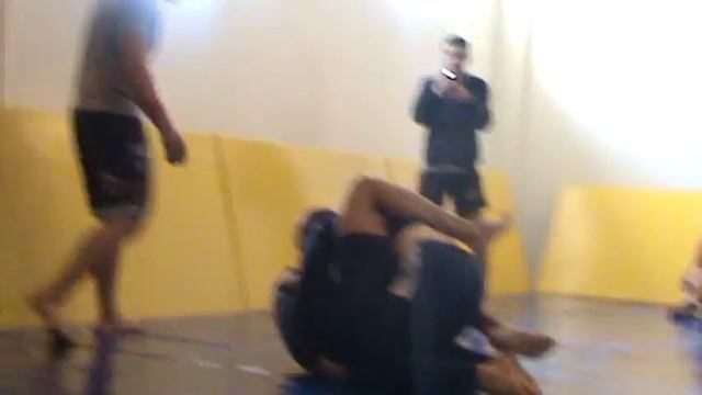 Иван Романчук ("Gracie Barra" Харьков) 1я схватка. Грепплинг 10.05.2015 смотреть онлайн