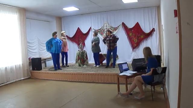 Деревенская история........посиделки в ДК смотреть онлайн