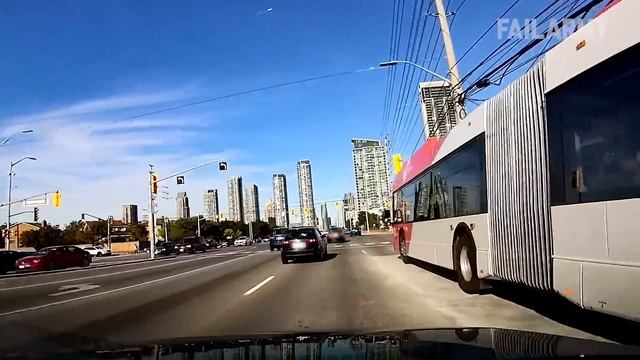 Idiots On Bikes | Hilarious Cyclist Fails Compilation смотреть онлайн