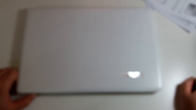 Lenovo 510S-13 IKB 13,3" Notebook / i7 / 8GB RAM / 1,5kg Unboxing [DE] смотреть онлайн