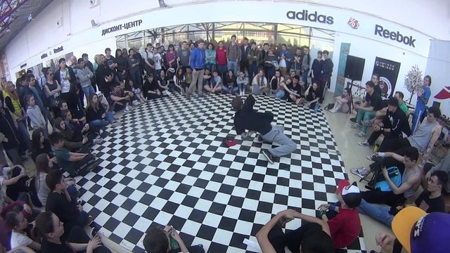 ЗаМестный Батл - Меньше Оборота Vs Ломский смотреть онлайн