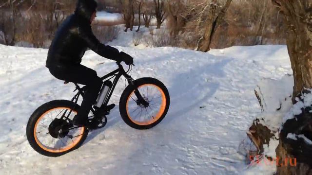 Электро-фэтбайк зимой. Велосипед-внедорожник. смотреть онлайн