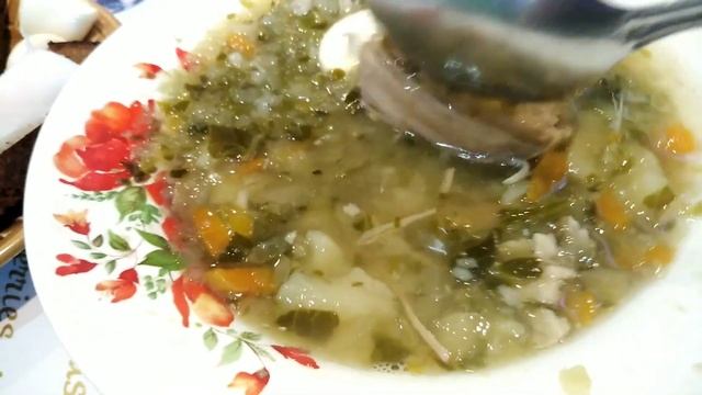 Деревенский Обед?Щи из Крошева с Салом?Толченая Картошка с солеными Груздями? Воздушные Пончики? смотреть онлайн