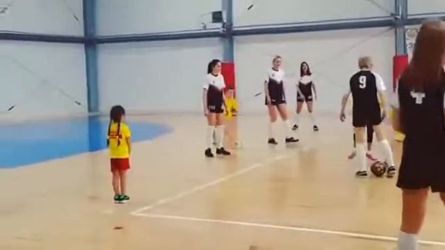 ФИФА 74 против ФИФА 74Kids смотреть онлайн