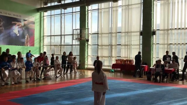 10 10 21 Ката девочки 8-9 лет, до 8 кю, Первые соревнования Taikyoku Shodan смотреть онлайн
