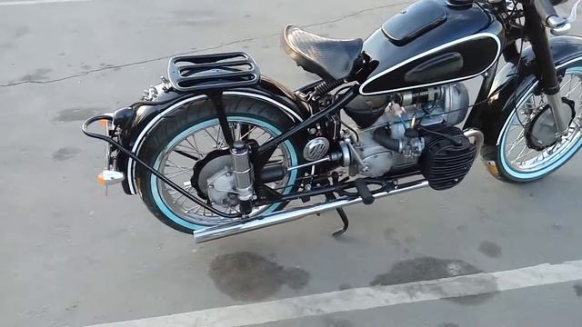 My new old bike (1950 M-72 ) walk around смотреть онлайн