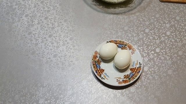 САЛАТ ПО БЫСТРОМУ! ВИТАМИННЫЙ САЛАТ СО СВЕЖИМ ОГУРЦОМ И КОЛЬРАБИ смотреть онлайн