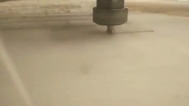 Как проходит процесс выборки орнамента фрезой на фанере