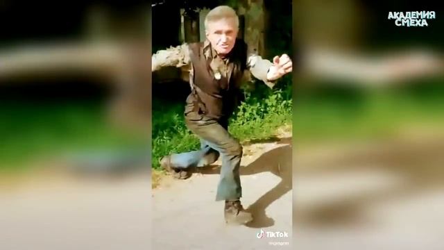 Попробуй не засмеяться, 107% проиграют.mp4 смотреть онлайн