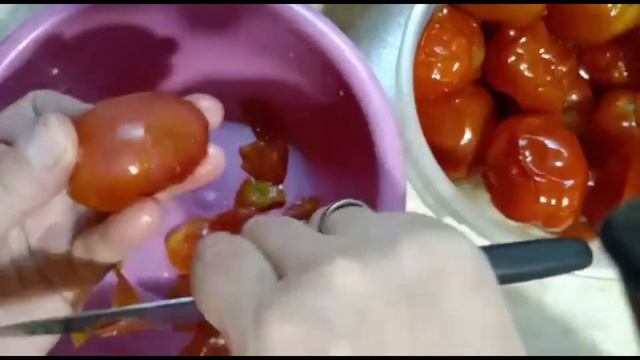 Совет экономной хозяюшке! Вторая жизнь консервированных помидор! смотреть онлайн