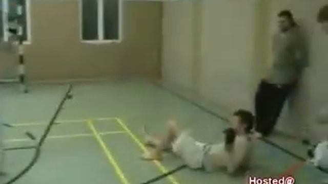 Humiliated in Gym Class with an Upper Cut смотреть онлайн