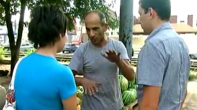 Продавец арбузов жжёт смотреть онлайн