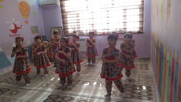 Alisher Navoiy tavalludiga bag'ishlangan tadbir.,,So'z demay"g'azali.Abduhoshim Ismoilov musiqasi.