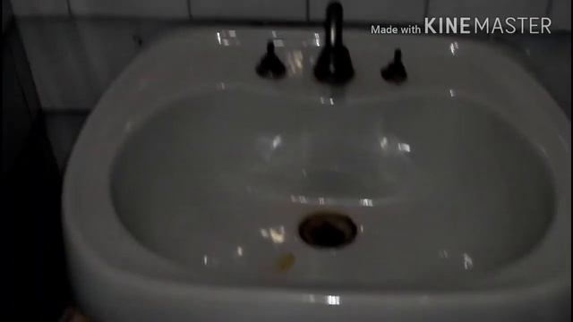 Новые мед.реформы но туалеты в поликлиниках теже. Детская поликлиника. Запорожье. смотреть онлайн