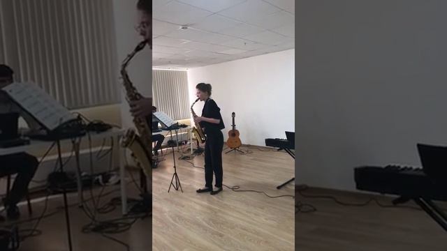 педагог по саксофону и блокфлейте Елена Алексеевна смотреть онлайн