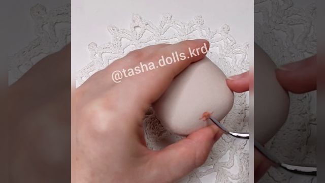 Рисуем губы кукле смотреть онлайн