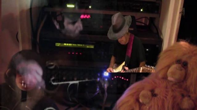 Rip-Offs (Collaboration) Guitar and Roland Super JV 1080 Synthesizer смотреть онлайн