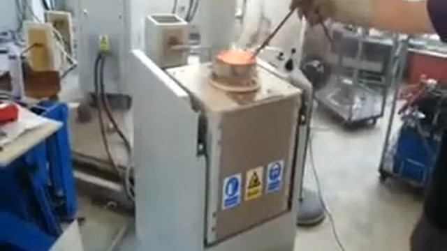 PLC индукционная плавильная печь смотреть онлайн