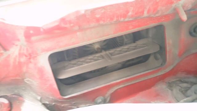 Очистка гудящего моторчика печки Skoda Fabia