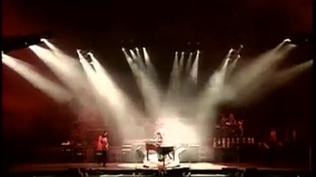 beatles - the best of bond james bond - live and let die смотреть онлайн