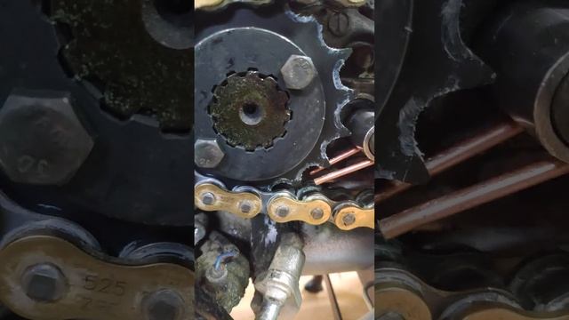 Хонда Африка Твин 750 и авто смазчик цепи.Маслофорсунка от (Саша Брест) смотреть онлайн