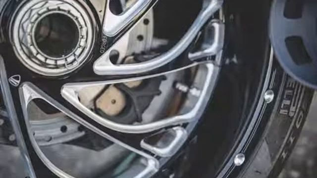Motocorsa Ducati Diavel Custom смотреть онлайн