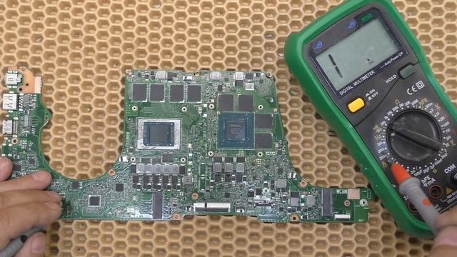 40000 руб за писюльку в игровом Asus VivoBook M3500Q и горькие слёзы диагноста компьютерного сервис смотреть онлайн