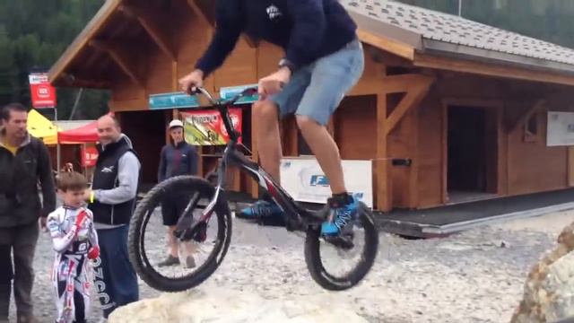 Pol tarres isola 2000