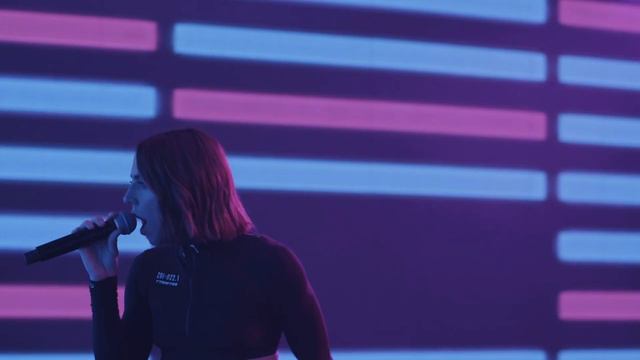 MELANIE C - Overload [Live at Colour And Light Stream] смотреть онлайн