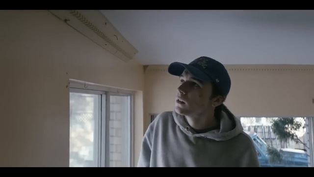 Глава четвёртая: "Надень что-нибудь чёрное". Озвучка Кубик в Кубе. #уэйн смотреть онлайн