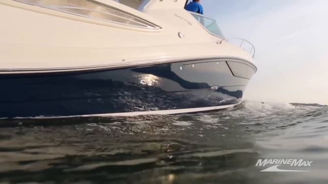 White Mercury Verado 300 Outboards w/ Joystick Control смотреть онлайн