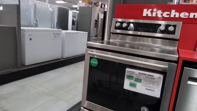 МОЙ ДЕНЬ /МАГАЗИНЫ/КУПИЛА КОРМУШКИ ДЛЯ КУР / смотреть онлайн
