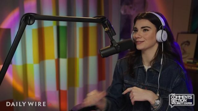 I Was Featured In Dylan Mulvaney's Live Show. смотреть онлайн