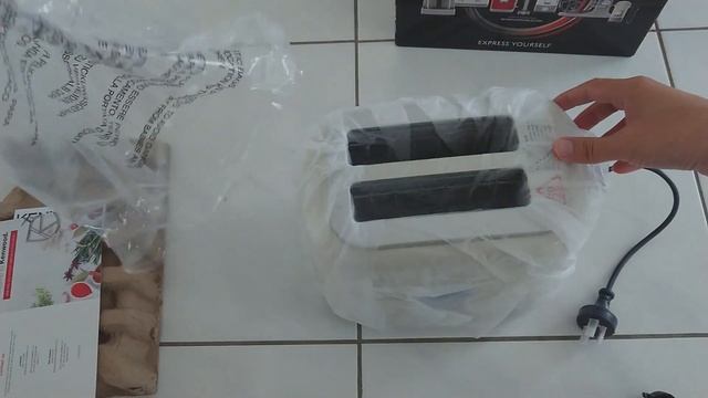 Kenwood Kmix Toaster Cream Colour Unpack смотреть онлайн