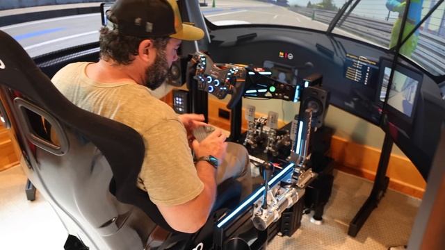 I Bought the Ultimate Racing SIM! - Triple 55" Monitors смотреть онлайн
