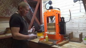 ПОДСОЛНЕЧНОЕ МАСЛО. Холодный отжим