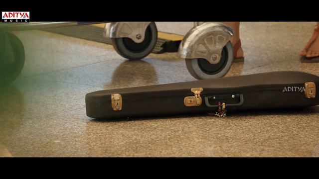 HELLO! Trailer || Akhil Akkineni, Kalyani Priyadarshan II Vikram K Kumar II Akkineni Nagarjuna