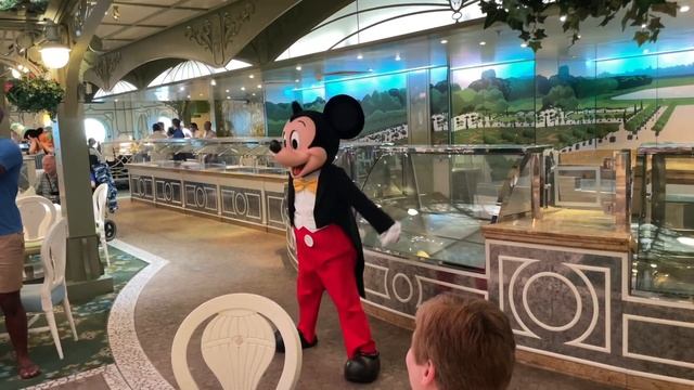 DAY AT SEA ON THE DISNEY DREAM 2021 | Character Entertainment, Riding The AquaDuck, & Fireworks! смотреть онлайн