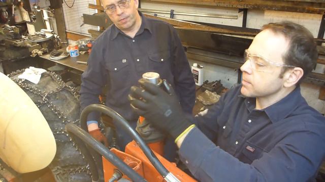 #194 Servicing A Single-Action Cylinder (How Not To?) смотреть онлайн