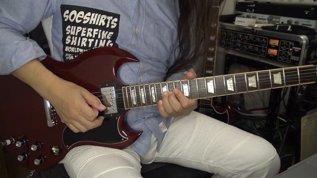 Gibson SG Standard Comparison (2014 Small P.G. & 2020 Large P.G.) смотреть онлайн