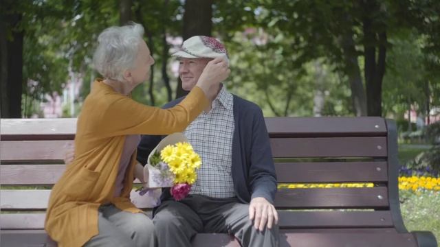 День дедушек и бабушек. Поздравление бабушкам и дедушкам.