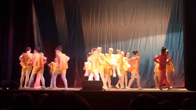 Танец "Куриный переполох" школа танцев Ю.Вебер г.Кашира. смотреть онлайн