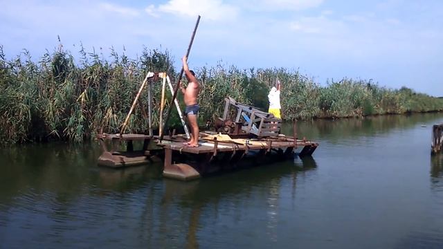 Двигаем понтон смотреть онлайн