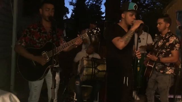 La obsession de la bachata calzoncillos largo смотреть онлайн