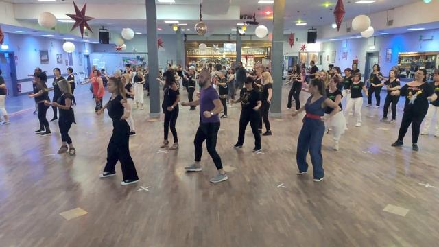 PARA TI || Coreografia || line dance || Balli di gruppo 2020 || Andrea Stella смотреть онлайн