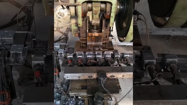 gang gi box metal stamping die/ junction box stamping tooling смотреть онлайн