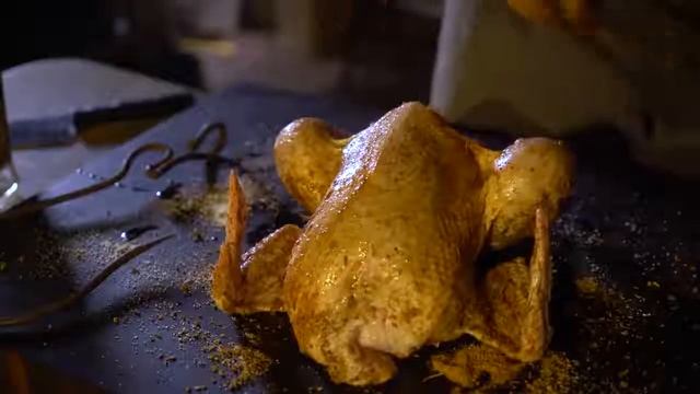 Курица на углях в яме (эксперимент) смотреть онлайн